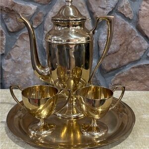 DIRILYTE gold coffee serving set